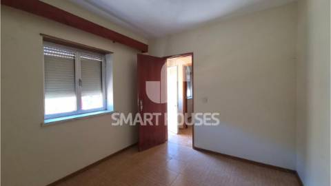 Moradia T4 no Soito da Ruiva (Pomares, Arganil)...