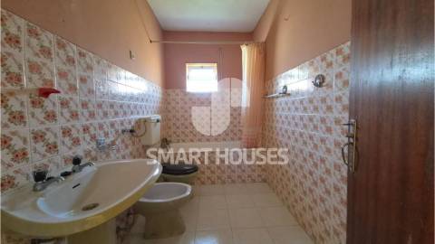 Moradia T4 no Soito da Ruiva (Pomares, Arganil)...