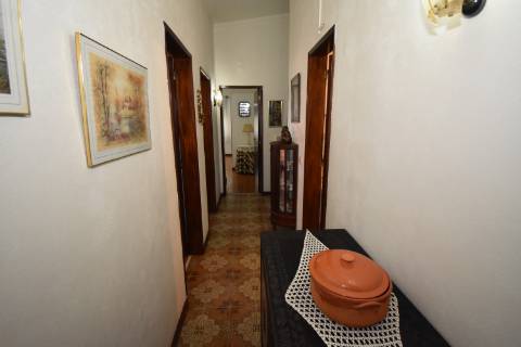 Apartamento T2, 2º andar a cerca de 12 minutos da estação de comboios no Entroncamento