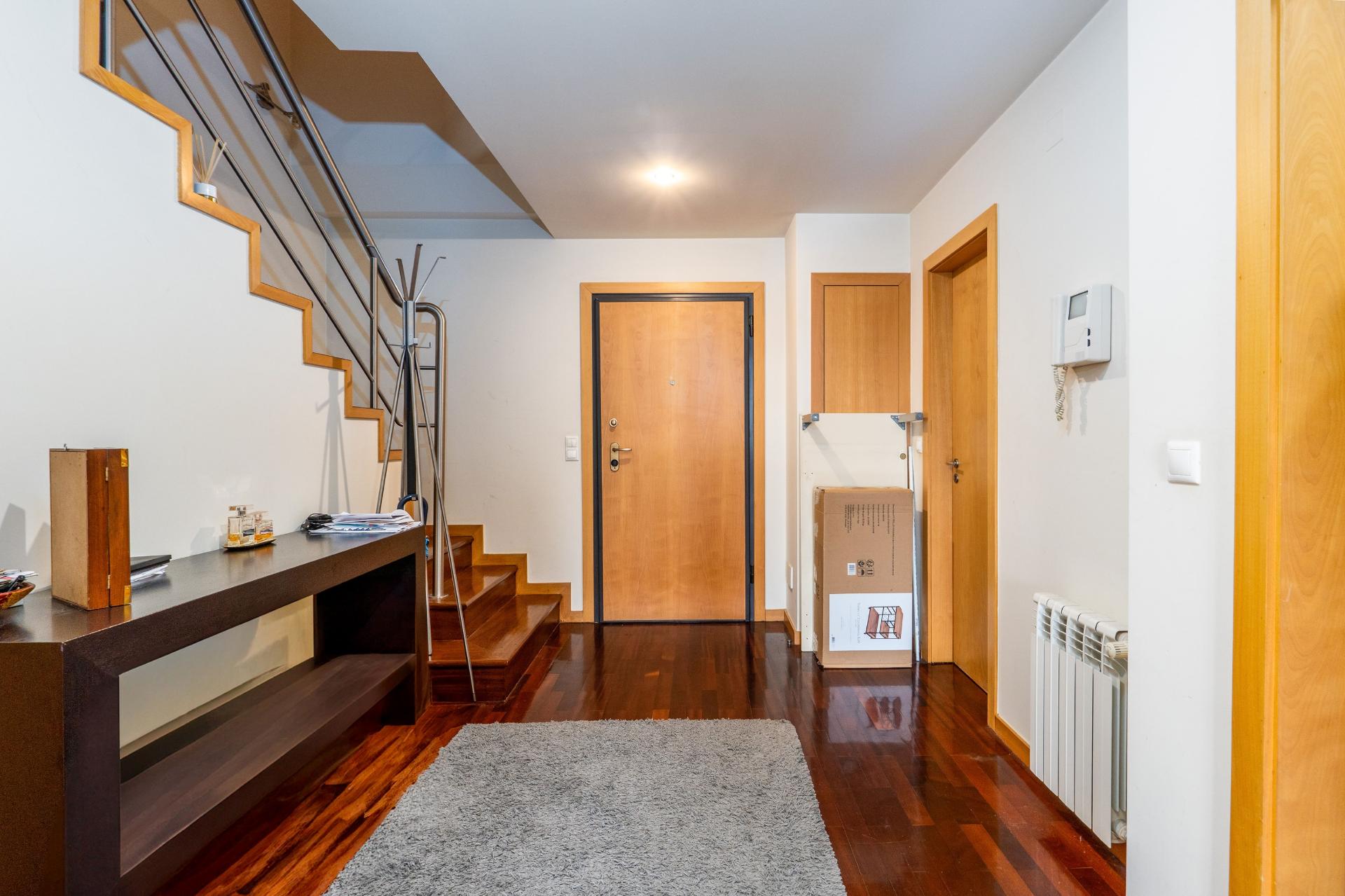 APARTAMENTO T1 DUPLEX PARANHOS