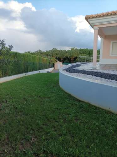 Fantástica Moradia com Piscina em Lagos
