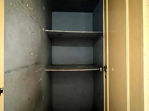 Apartamento T2 em Oeiras | Em remodelação Total + Varanda