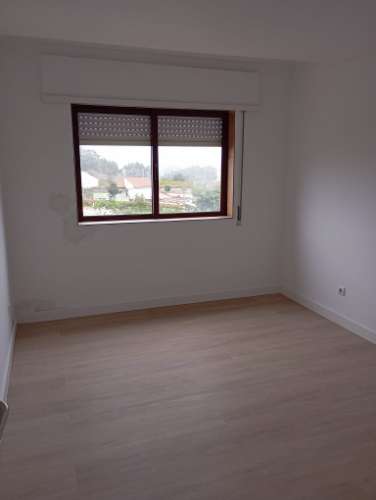 Apartamento T2 remodelado no Rio Tinto
