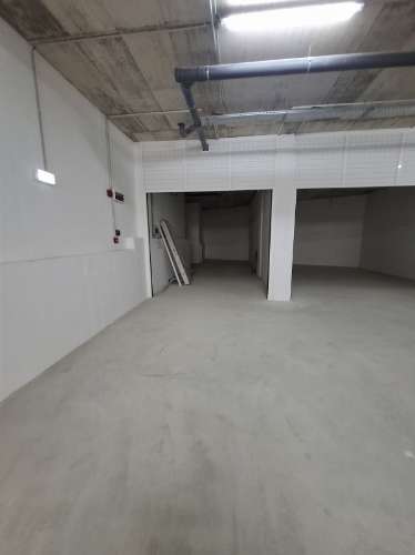 Apartamento T2 + 1 com varanda em Esgueira, Aveiro