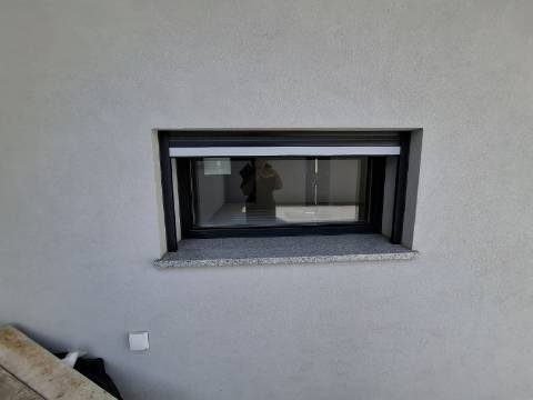 Apartamento T3 com Terraço no R/Chão em Esgueira, Aveiro