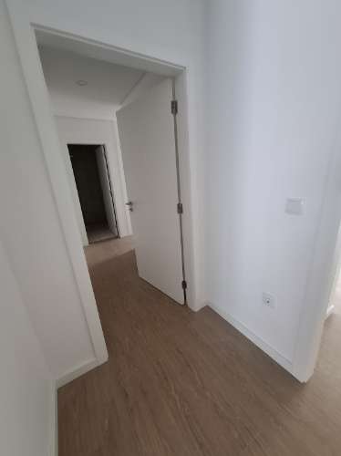 Apartamento T3 com Terraço no R/Chão em Esgueira, Aveiro