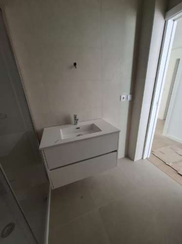 Apartamento T3 com Terraço no R/Chão em Esgueira, Aveiro