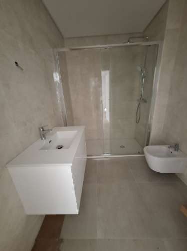 Apartamento T3 com Terraço no R/Chão em Esgueira, Aveiro