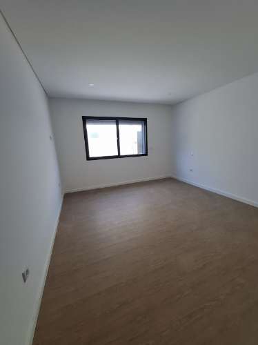 Apartamento T3 com Terraço no R/Chão em Esgueira, Aveiro