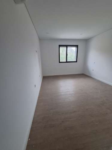 Apartamento T2 com Terraço no R/Chão em Esgueira, Aveiro