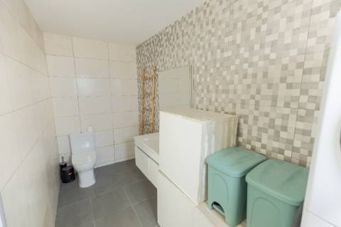 Moradia T4 independente à venda em Ílhavo