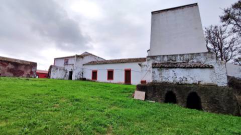 VENDA de SOLAR com empreendimento turístico rural (Casas de Campo) - Almagreira, Vila do Porto, Ilha de Santa Maria, Açores