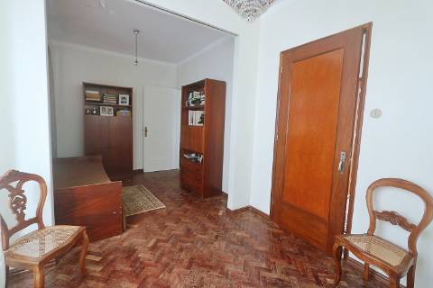 VENDA de VIVENDA - MORADIA com garagem, jardim e quintal - Santa Bárbara, Ribeira Grande, Ilha de São Miguel, Açores