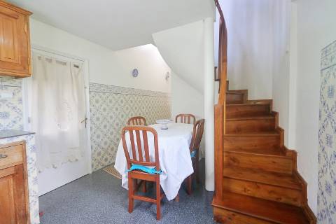 VENDA de VIVENDA - MORADIA com garagem, jardim e quintal - Santa Bárbara, Ribeira Grande, Ilha de São Miguel, Açores