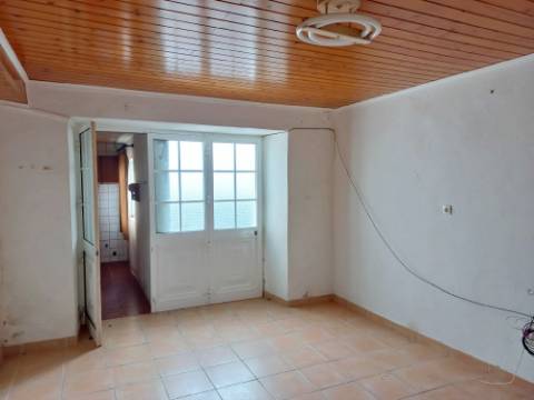 VENDA de APARTAMENTO T1 - Biscoitos, Calheta, Ilha de São Jorge, Açores