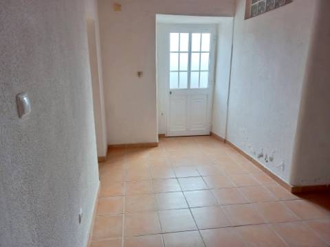 VENDA de APARTAMENTO T1 - Biscoitos, Calheta, Ilha de São Jorge, Açores