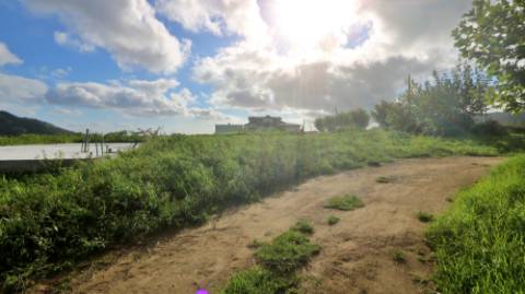VENDA de MORADIA ISOLADA T2+1 NOVA, com amplo TERRENO - Povoação, Ilha de São Miguel, Açores