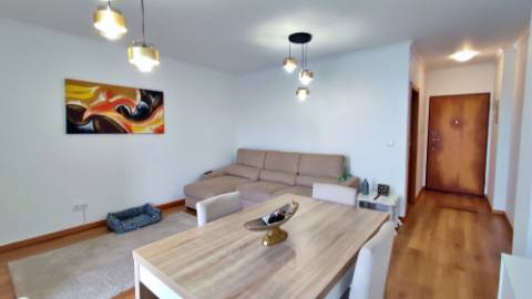 VENDA de APARTAMENTO T2 com VARANDA e VISTA MAR - Quintas do Mar, Ribeira Grande, Ilha de São Miguel, Açores
