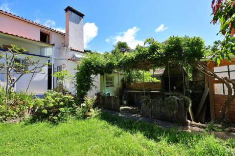 AMPLA MORADIA para VENDA com Licença AL - Faial da Terra, Povoação, São Miguel, Açores