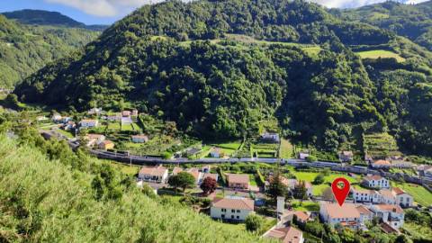AMPLA MORADIA para VENDA com Licença AL - Faial da Terra, Povoação, São Miguel, Açores