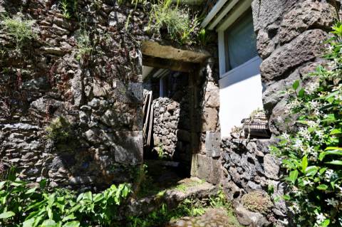 AMPLA MORADIA para VENDA com Licença AL - Faial da Terra, Povoação, São Miguel, Açores