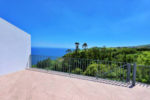 MORADIA NOVA para venda, com vista mar, Santana, Nordeste, Ilha de São Miguel, Açores