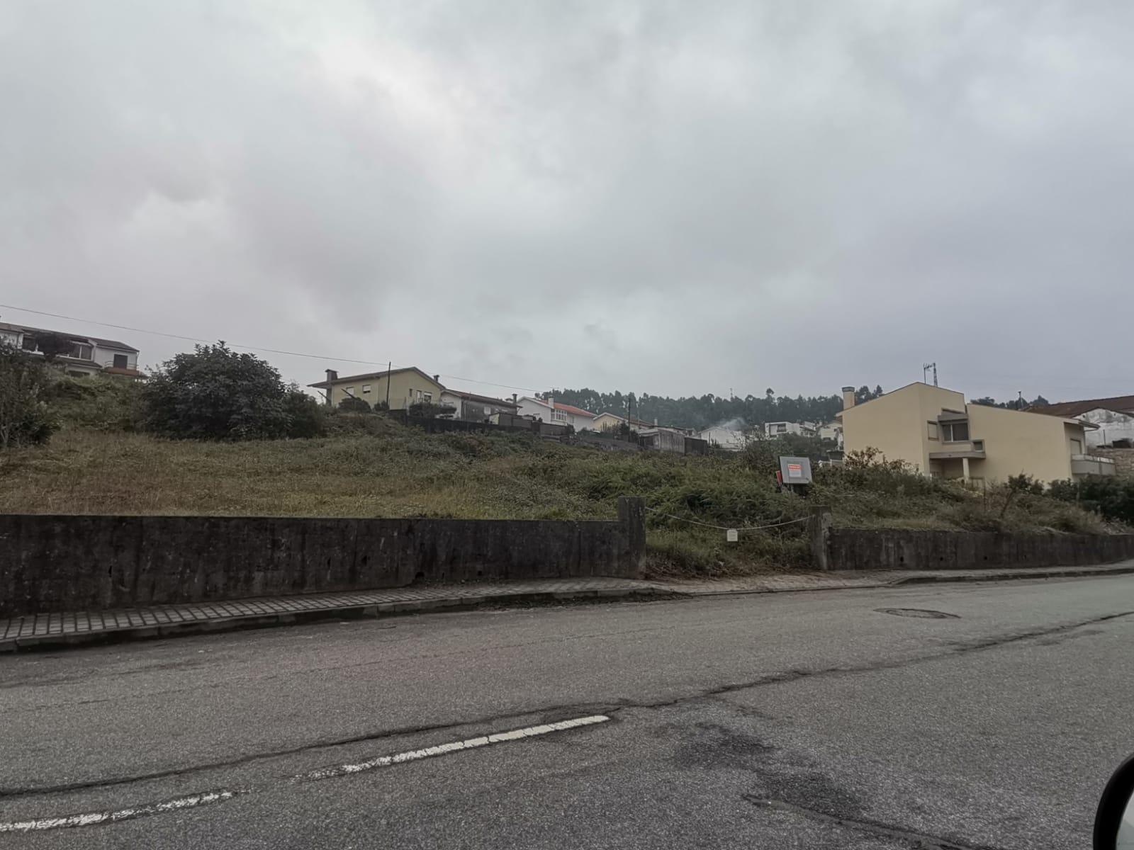 Terreno c/ Projeto Aprovado para 10 Moradias