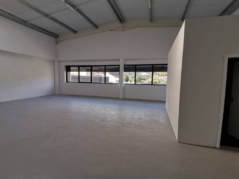 PAVILHÃO p/ ALUGAR