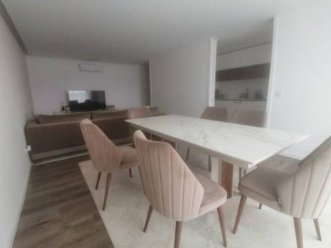 APARTAMENTO T3 C/ NOVO - LOUSADO