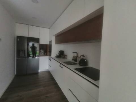 APARTAMENTO T3 C/ NOVO - LOUSADO