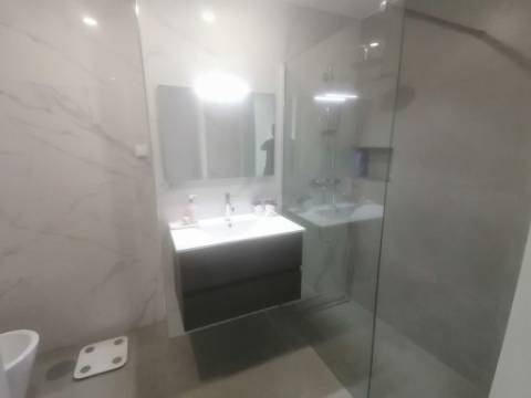 APARTAMENTO T3 C/ NOVO - LOUSADO