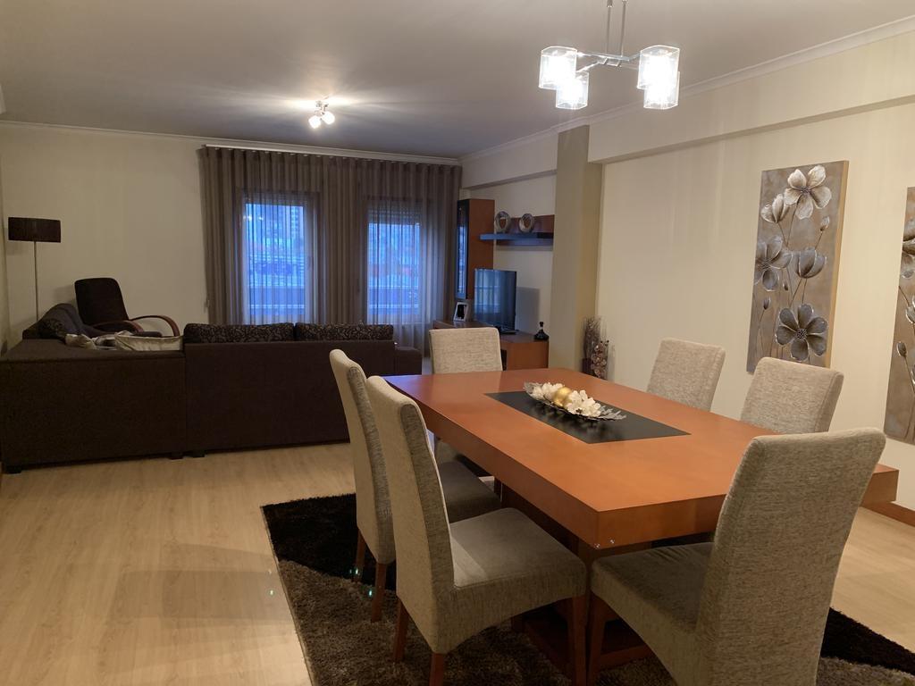 APARTAMENTO T2 NOVO C/ NOVO -JUNTO CENTRO