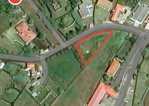 VENDE-SE TERRENO URBANO COM PROJETO DE CONSTRUÇÃO, FAJÃ DE SANTO AMARO, ILHA DE SÃO JORGE