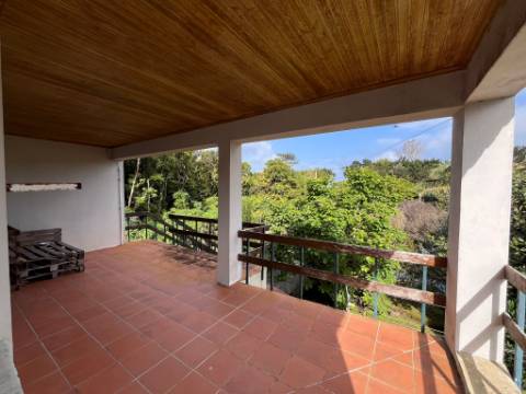 VENDE-SE MORADIA T1+T1 LOCALIZADA NA MADALENA