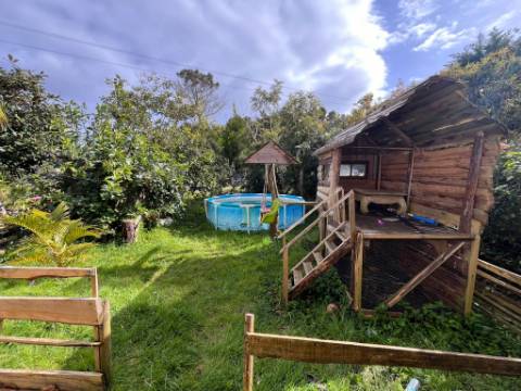 VENDE-SE MORADIA T1+T1 LOCALIZADA NA MADALENA