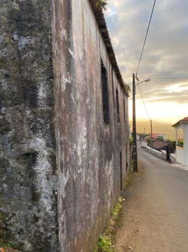 RUÍNA COM VISTA MAR EM SÃO MIGUEL ARCANJO, SÃO ROQUE PICO
