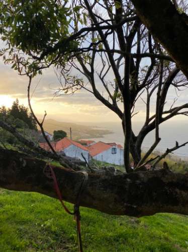 RUÍNA COM VISTA MAR EM SÃO MIGUEL ARCANJO, SÃO ROQUE PICO