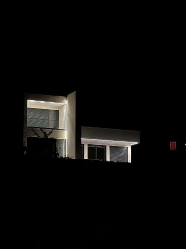 VENDE-SE MORADIA NOVA E EXCLUSIVA COM VISTA PANORÂMICA - PRAINHA, SÃO ROQUE DO PICO