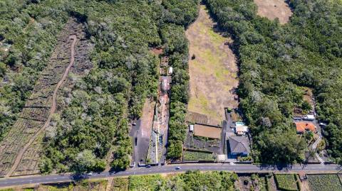 VENDE-SE TERRENO NA CANDELÁRIA, MADALENA DO PICO