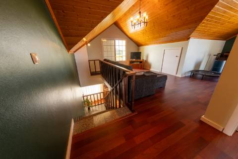 VENDE-SE MORADIA T4 NA CRIAÇÃO VELHA, MADALENA DO PICO