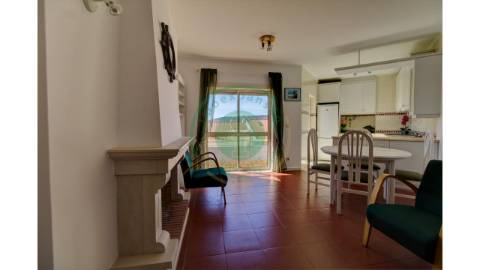 - Vende-se apartamento T2 na Figueira da Foz, em...