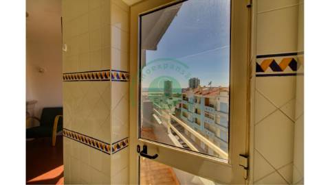 - Vende-se apartamento T2 na Figueira da Foz, em...
