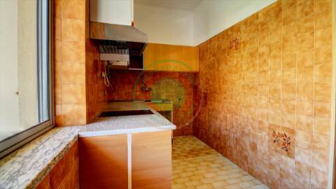 - Vende-se apartamento T1 na Figueira da Foz, em...