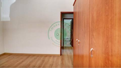 - Vende-se apartamento T1 na Figueira da Foz, em...
