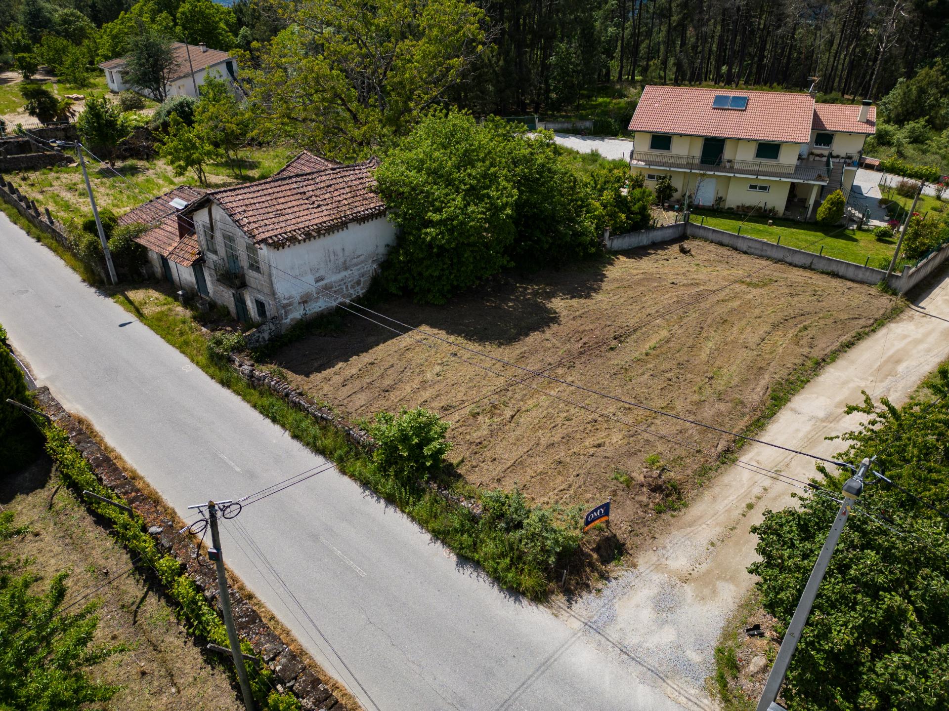 Terreno em Zona de Construção de Moradias | Alvites | Vila Real
