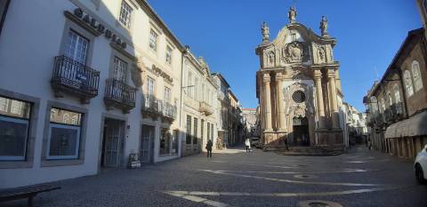 Espaços para Comércio ou Serviços nas Galerias Nova Bila em Vila Real
