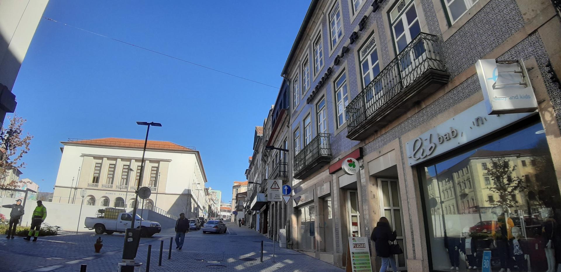 Espaços para Comércio ou Serviços nas Galerias Nova Bila em Vila Real
