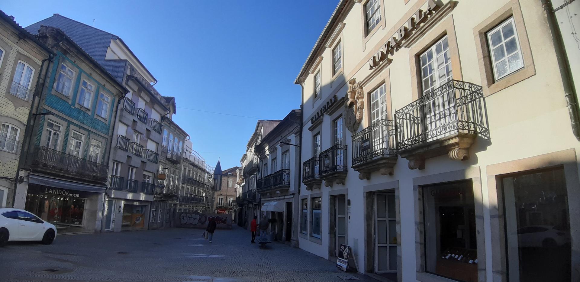 Espaços para Comércio ou Serviços nas Galerias Nova Bila em Vila Real