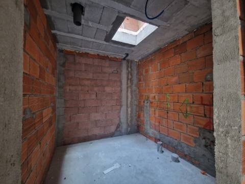 Em Construção, Moradia T3 às piscinas municipais em Alijó