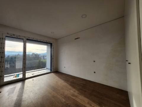 Cedência de Posição de Apartamento T2 em Vila Real
